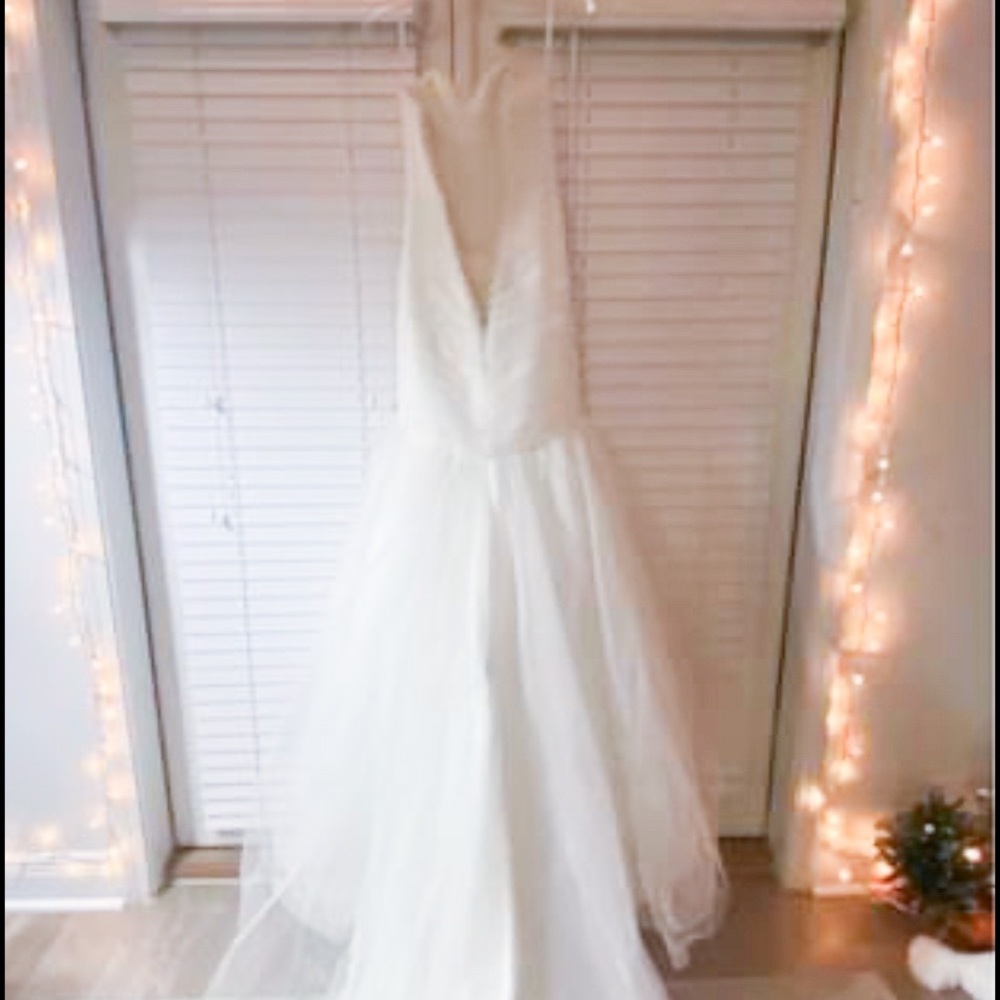 Dream Gowns Wedding Dress